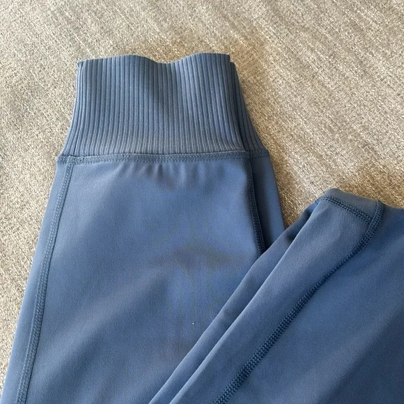 Avalanche Outdoor Supply Company ribbed Jogger Size Large NWT. - Picture 4 of 8